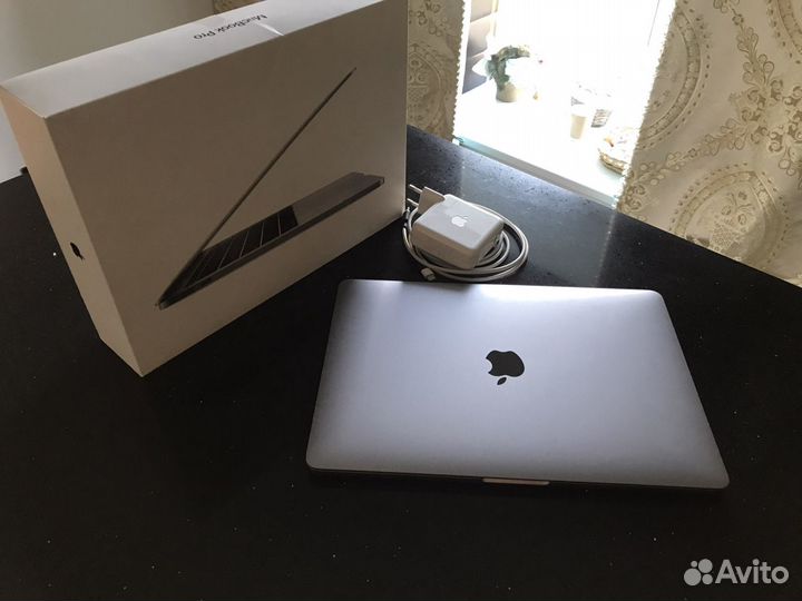 Apple MacBook Pro 13” retina