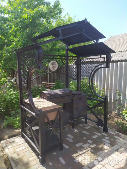 Мангал с печью под казан и крышей