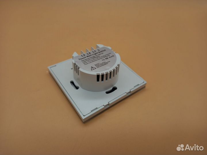 С дефектом 835650 Сенсорный переключатель Bonda