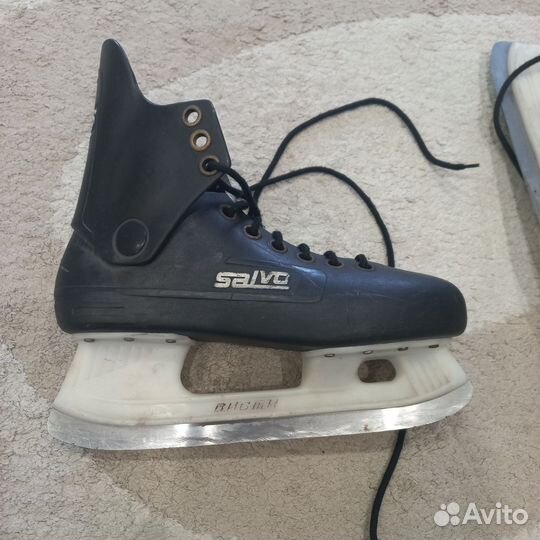 Коньки хоккейные salvo
