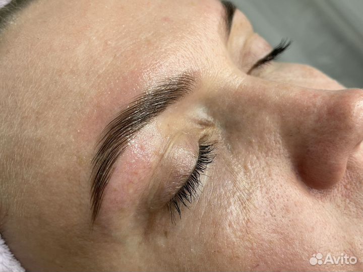 Мастер бровист