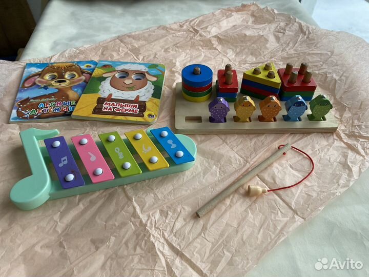 Развивающие игрушки пакетом