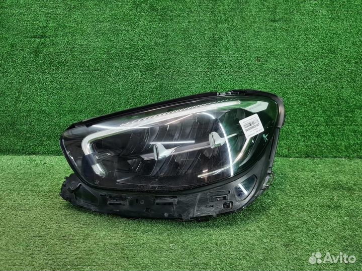 Фара левая Mercedes-Benz E-Class