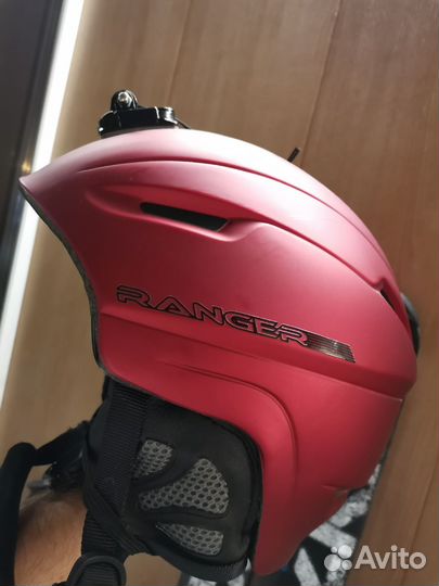 Горнолыжный шлем