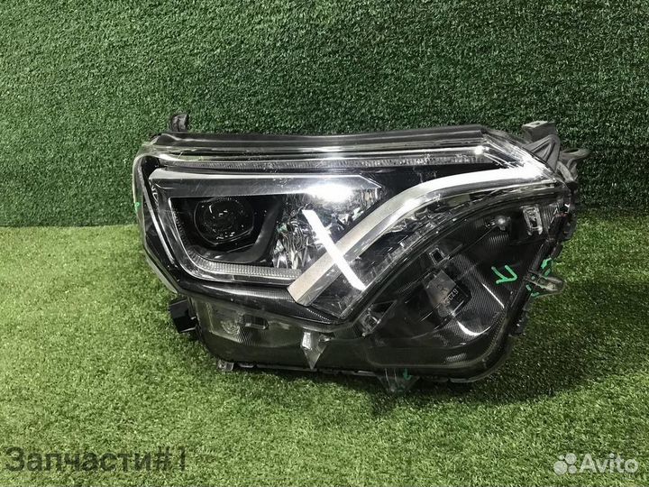 Фара правая Toyota RAV4 4 CA40 (2015-2019) LED