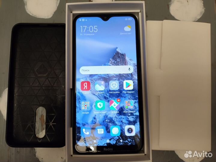 Xiaomi Redmi 8, 3/32 ГБ