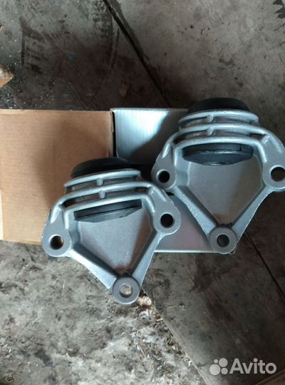 Кронштейн крепления растяжки