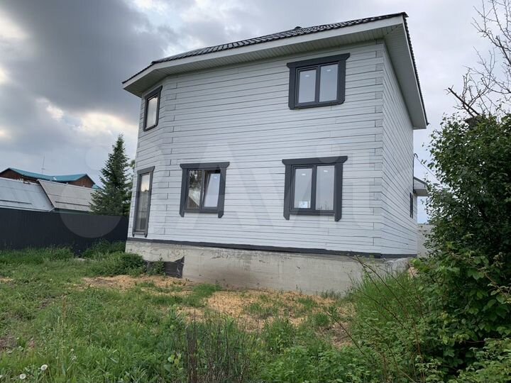 Дом 140 м² на участке 8 сот.