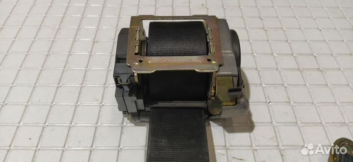 Ремень безопасности задний левый Audi A8 D2