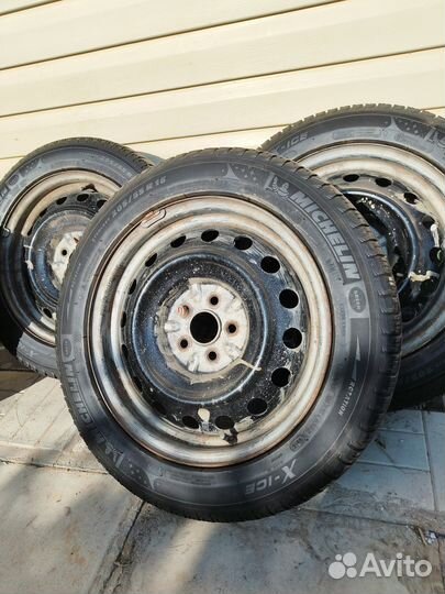 Michelin X-Ice 3 205/55 R16 100H