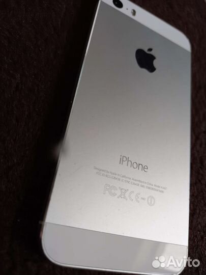 Телефон iPhone 5s