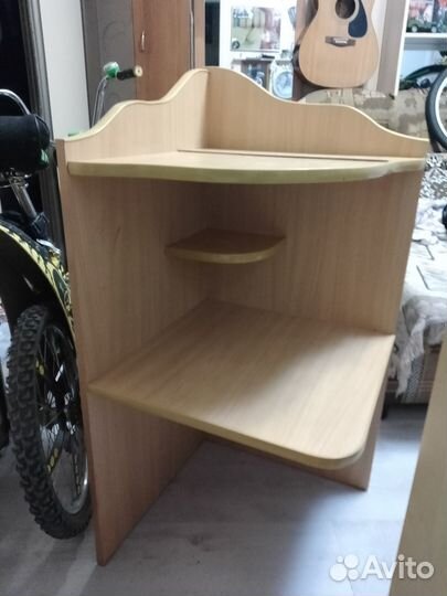 Тумбочка прикроватная
