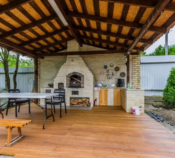 Дом 210 м² на участке 14 сот.