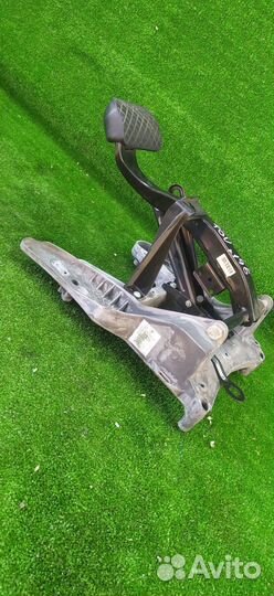 Педаль тормоза Volkswagen Touareg BKJ 2004