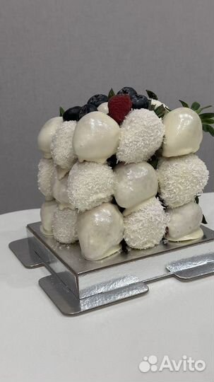 Торт из клубники в шоколаде