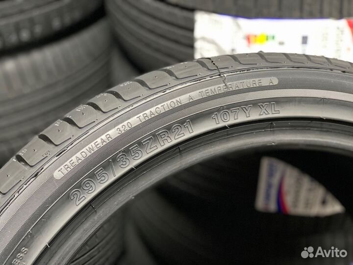 Kinforest KF550-UHP 295/35 R21 107Y