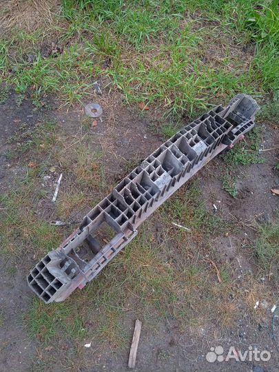 Усилитель переднего бампера Pontiac Grand AM