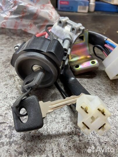 Выключатель зажигание (стартер)