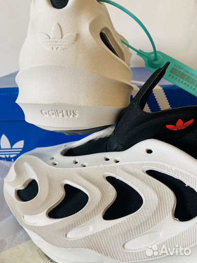 Кроссовки Adidas adiform Q WonderWhite Core Black