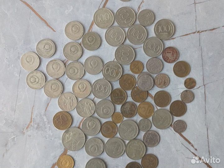 Монета 100 1993года