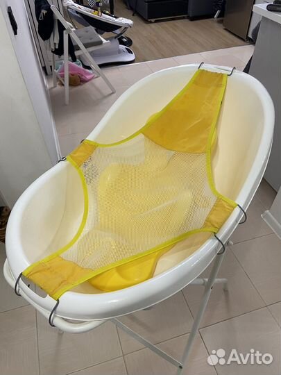 Ванночка для купания с подставкой