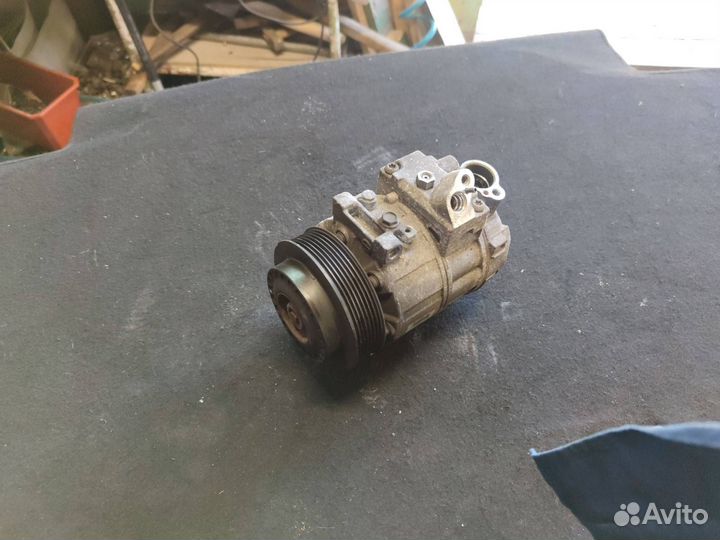 Компрессор кондиционера Mercedes-Benz C-Класс
