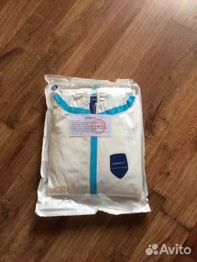 Защитный медицинский костюм