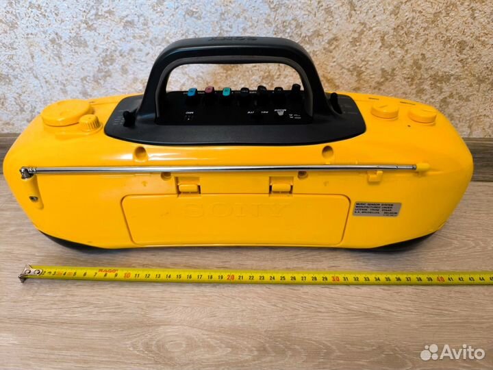 Винтажная магнитола Sony Sports CFS-903L