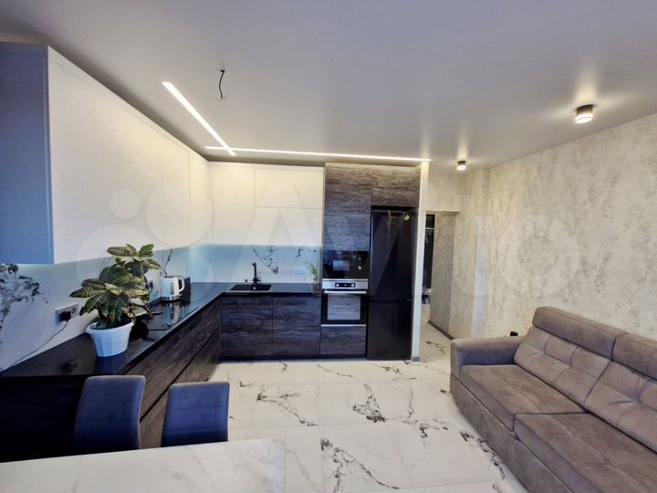 2-к. квартира, 65 м², 9/17 эт.