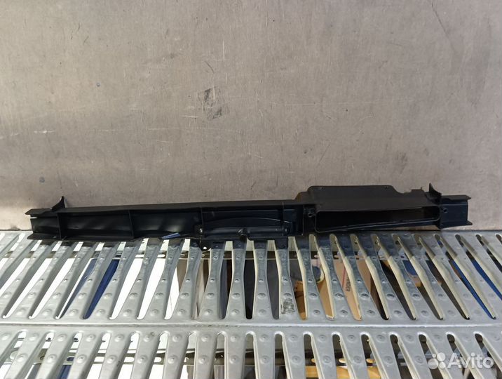 Дефлектор радиатора Skoda Octavia 2 А5 2004-2013