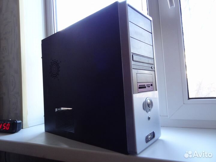 Cис.блок 4 ядра на Intel C2Q6600/4/320/gt9600