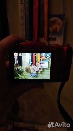 Компактный фотоаппарат