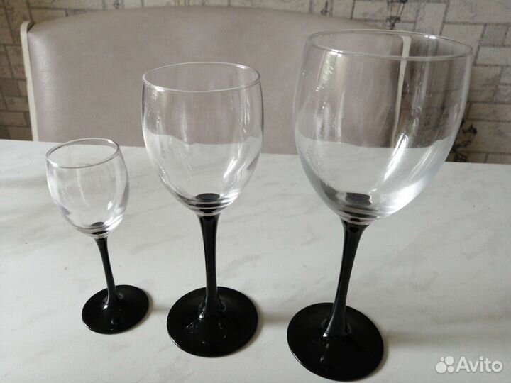 Бокалы/стопки luminarc с черной ножкой