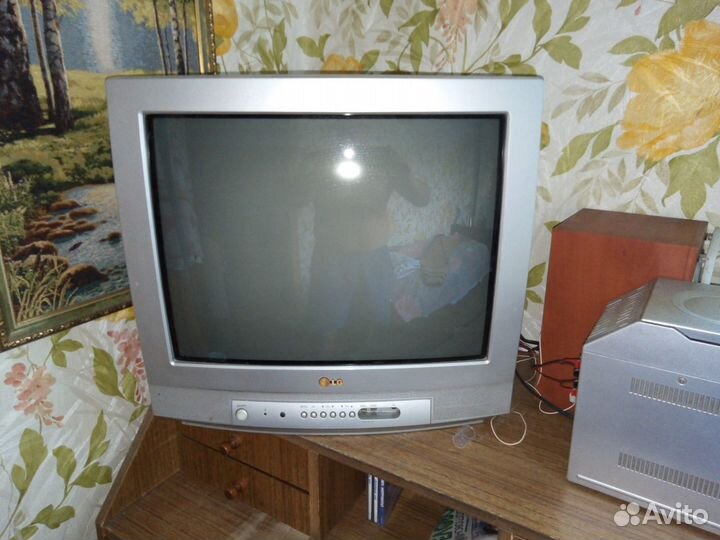 Телевизор