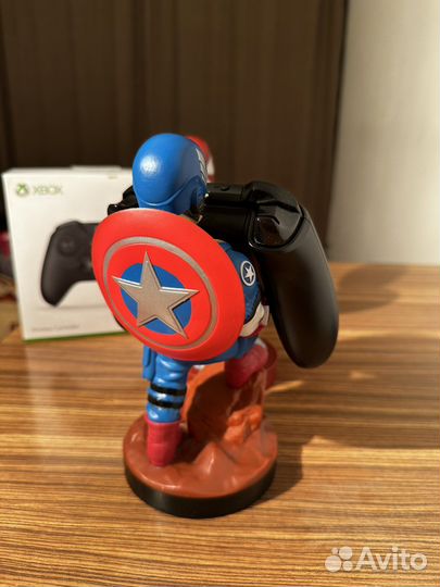 Фигурка подставка для геймпада Captain America