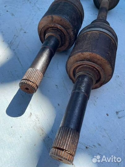 Полуось задняя левая правая привод в сборе TOB50