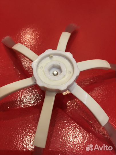 Боковая щетка для робота-пылесоса