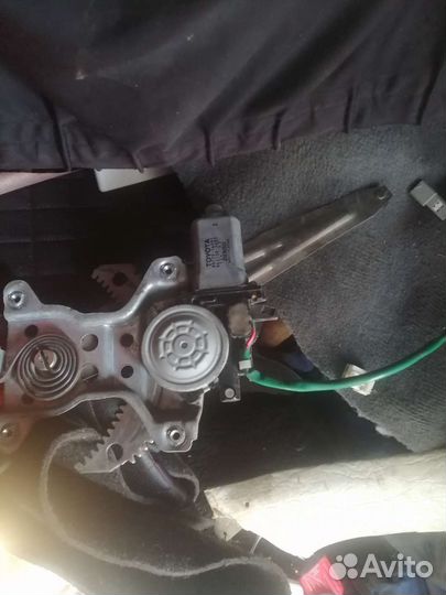 Стеклоподъемник