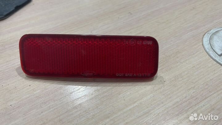 Катафот заднего бампера Ford Transit 14-22 правый