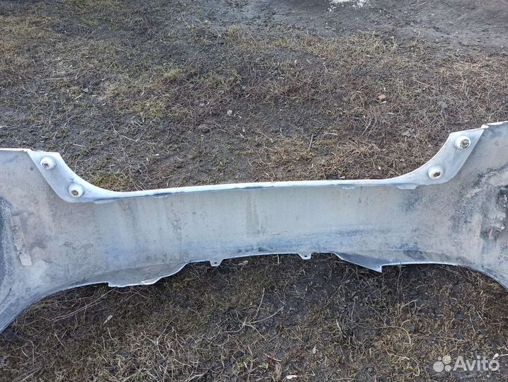 Бампер на Тойоту prius alpha задний