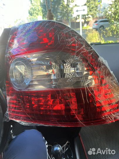 Фара правая задняя приора 1