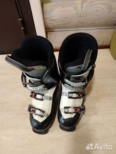 Горнолыжные ботинки