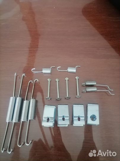 Комплект пружинок Nissan