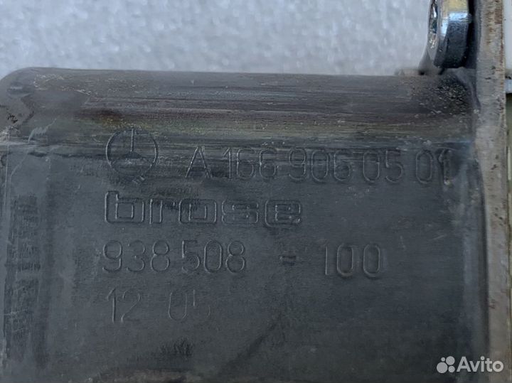 Моторчик стеклоподъемника Mercedes W166 X166