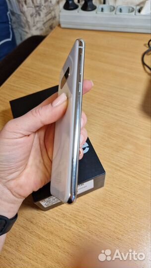 Samsung Galaxy S10e, 6/128 ГБ