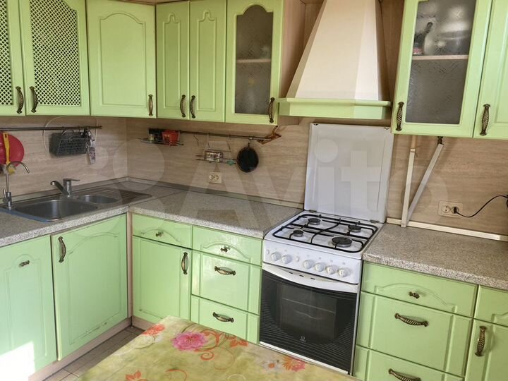 3-к. квартира, 68,6 м², 2/4 эт.