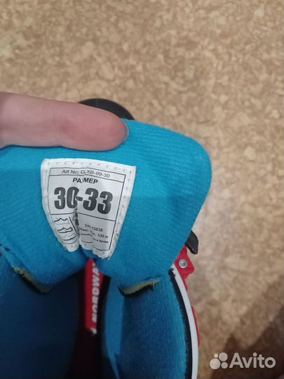 Продам коньки 30-33