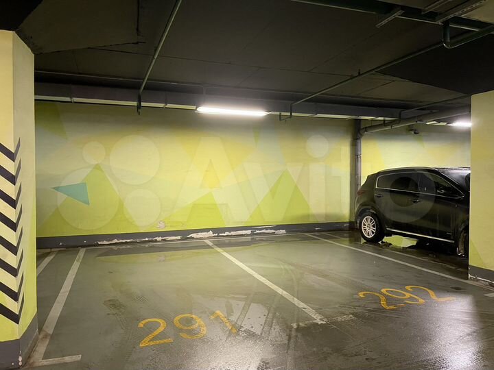 Машиноместо, 13 м²