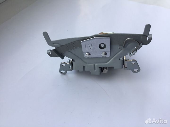 Детали шторки и стекла «линзы« от правруль AL-3