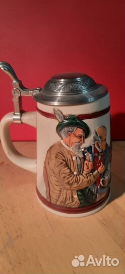 Пивная кружка с крышкой